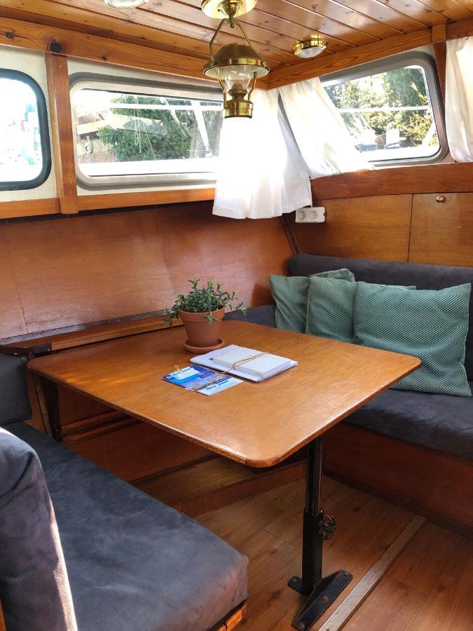 Boot & Breakfast - Slapen Op Het Water Hotell Enkhuizen Eksteriør bilde