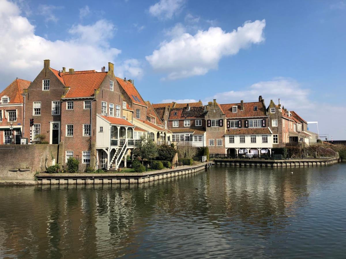Boot & Breakfast - Slapen Op Het Water Hotell Enkhuizen Eksteriør bilde